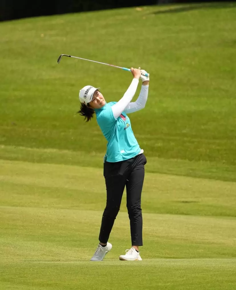 神谷そらのアイアンスイング