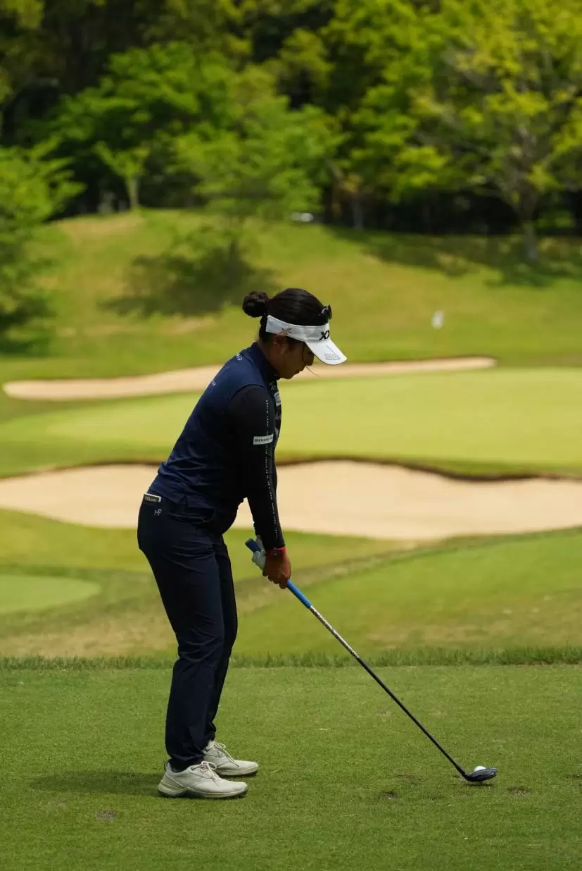 青木瀬令奈のフェアウェイウッドスイング