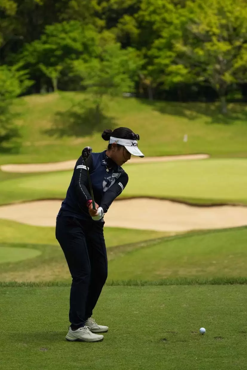 青木瀬令奈のフェアウェイウッドスイング