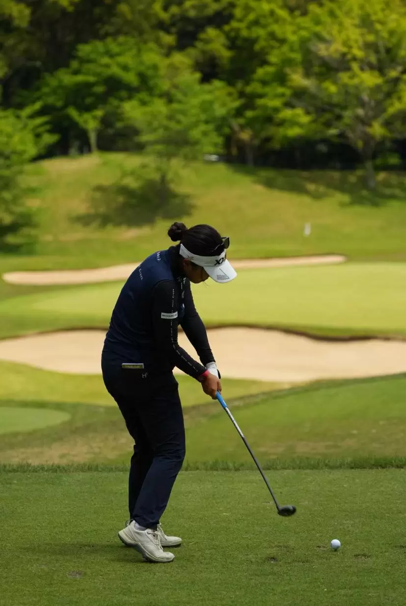 青木瀬令奈のフェアウェイウッドスイング