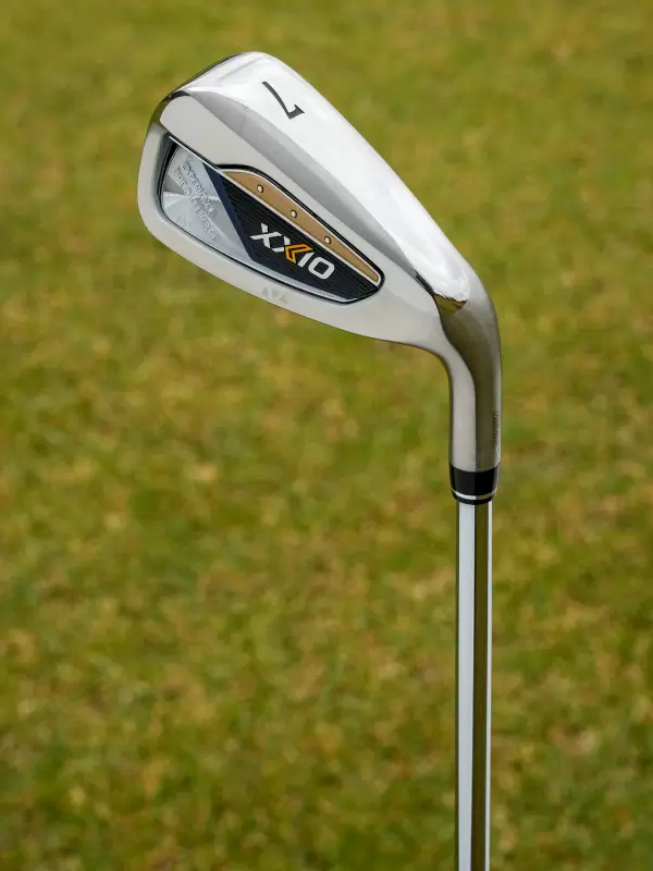 ゼクシオ 13 アイアン