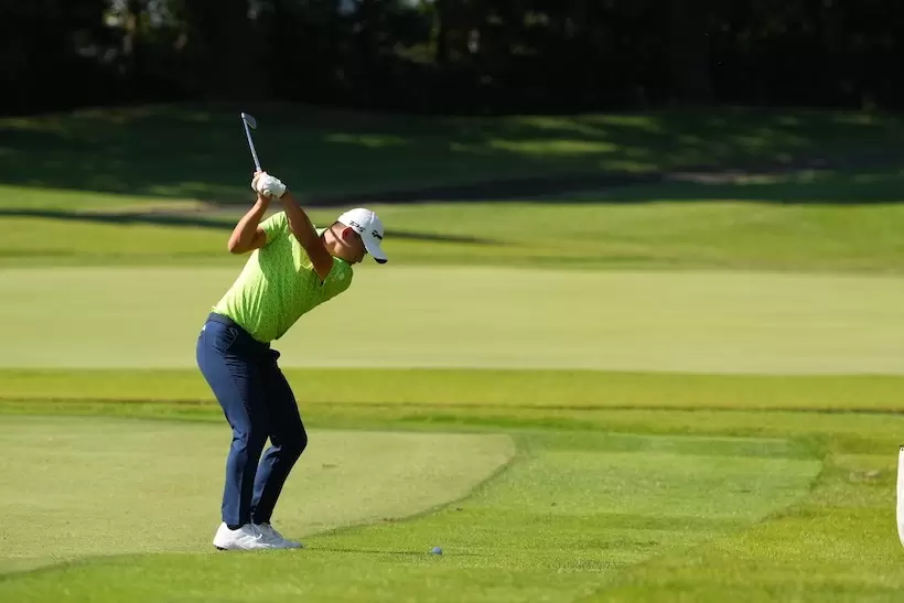 コリン,モリカワ,アイアン