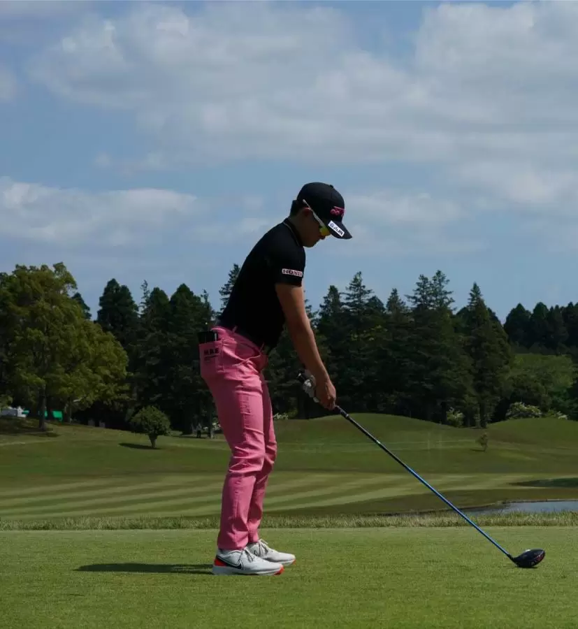 岩井明愛のドライバースイング