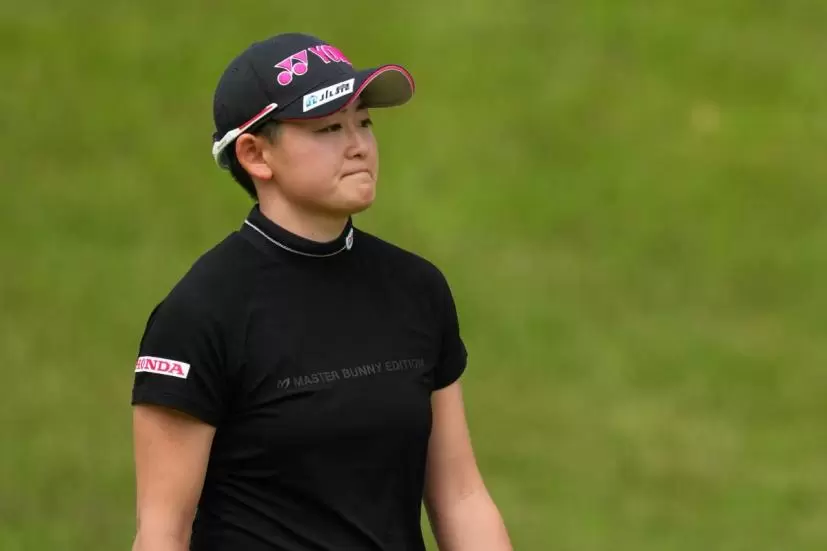 岩井明愛のドライバースイング