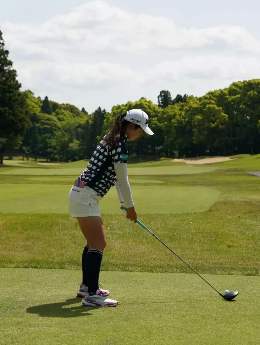 櫻井心那のドライバースイング