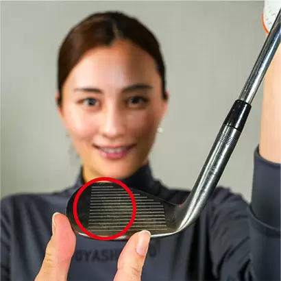 フェース面のトゥ側に当てやすくミスの許容が広いため安心して打てる。