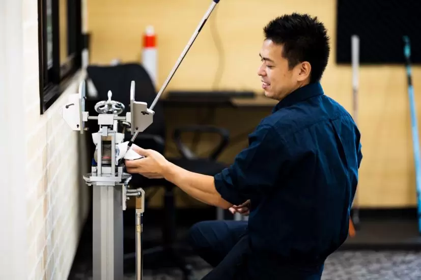 フィッター金子氏