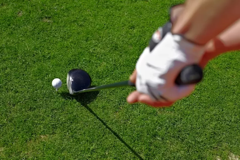 ドライバーでボールを上げるには？