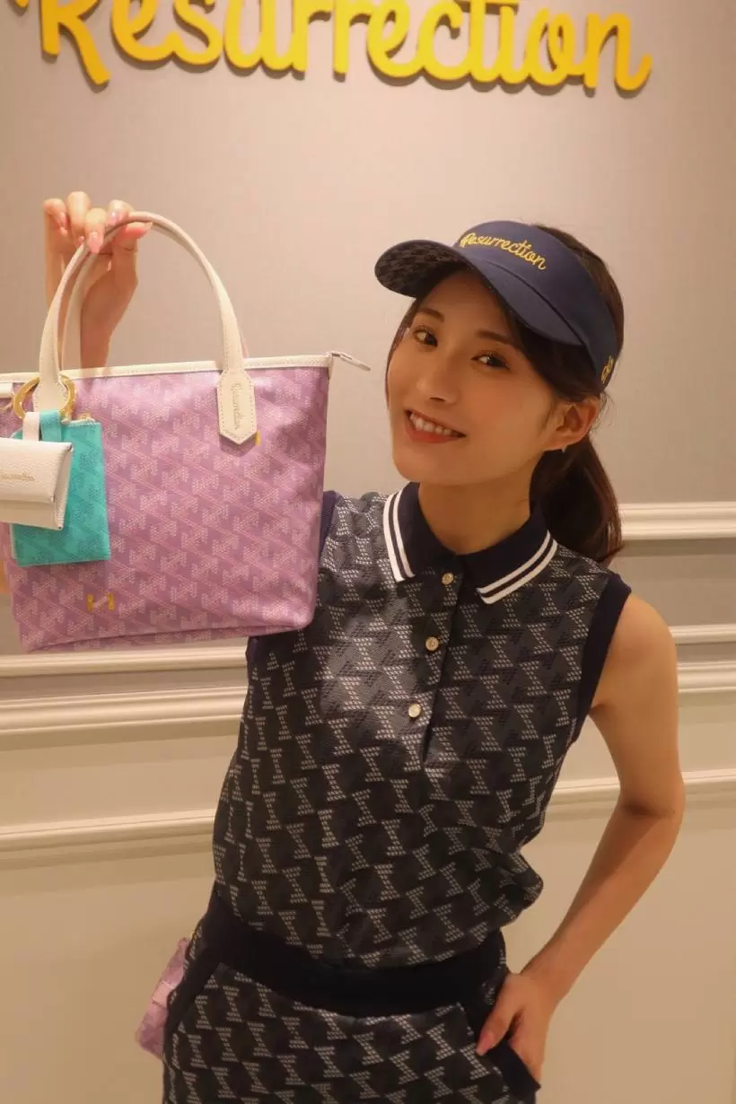 レザレクション,ゴルフウェア,ゴルフ女子