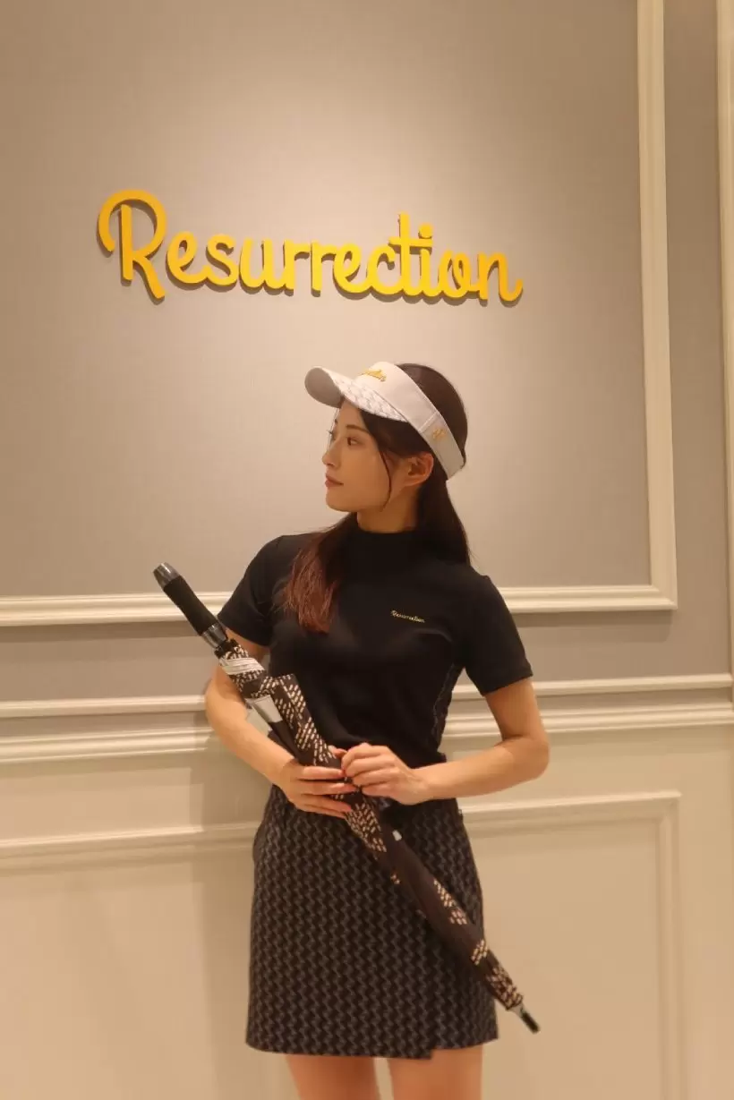 レザレクション,ゴルフウェア,ゴルフ女子