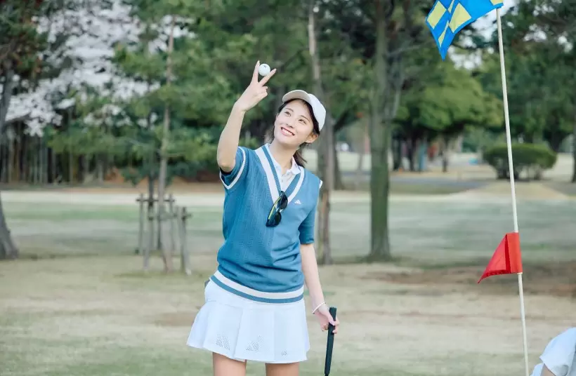 ゴルフ女子,アディダスゴルフ,ラウンド画像