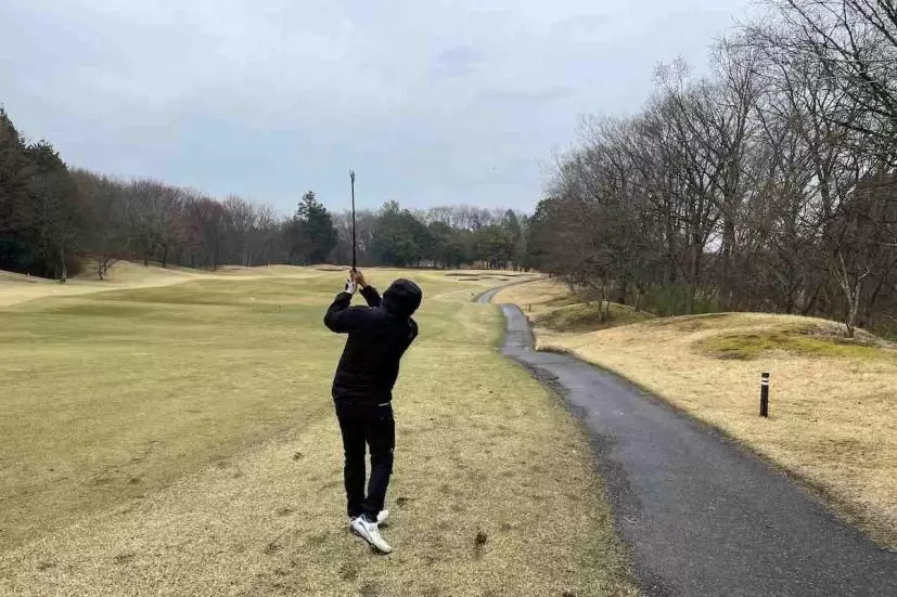 ピンまで150ヤード。ヘッドスピード40m/s前後のゴルファーが7番アイアンで乗らないのはなぜ？