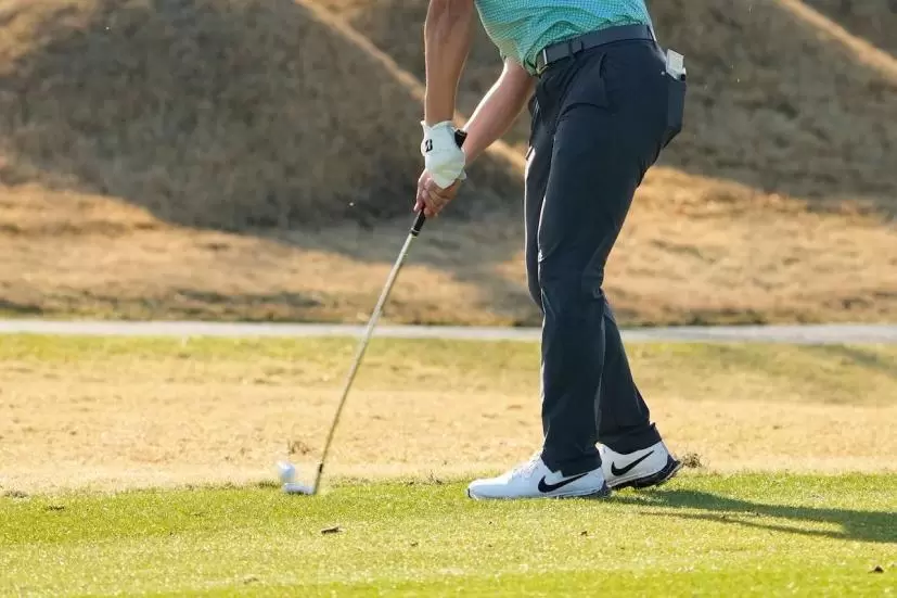 アイアン,インパクト,ゴルフ