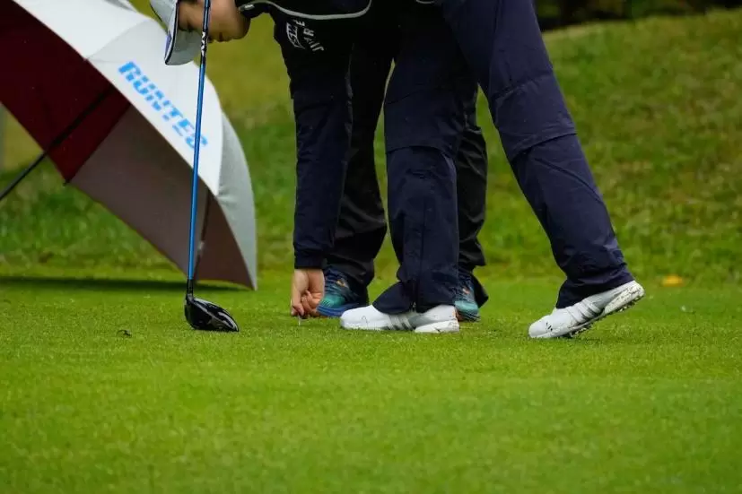 ゴルフ場,雨ゴルフ