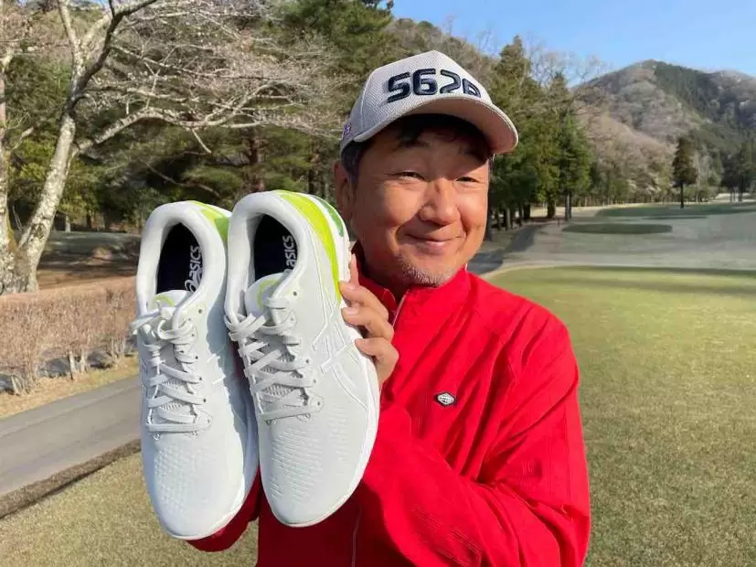 アシックスのゴルフシューズ「ゲルカヤノ エース 2」疲れにくいから上がり3ホールも元気いっぱいです!