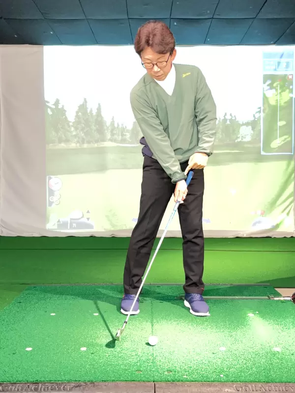 右手首の動きを抑えたスイングを身につけましょう