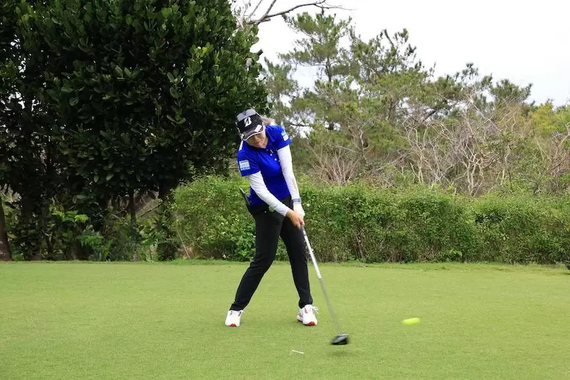 桑木志帆,スイング,ドライバースイング