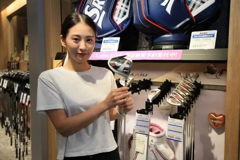 ゴルフ女子,ゼクシオ,ゼクシオレディス,レディスクラブ,限定発売