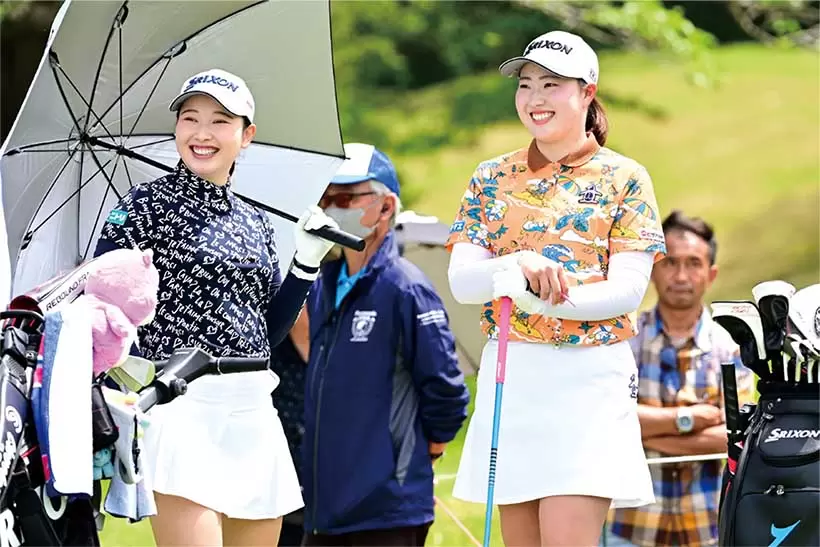 おっとり系の竹田麗央と小祝さくらはツアーでも姉妹のように似ていると評判。オリックスファンという共通点もある。「全米女子オープン」は2人とも9位タイだった。