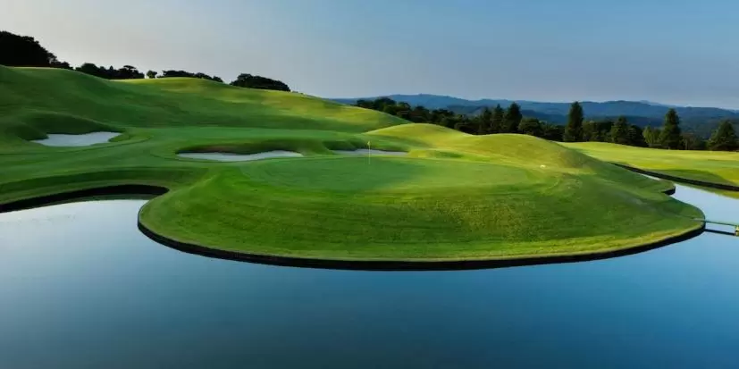 池越え,ショートホール,パー3,PAR3