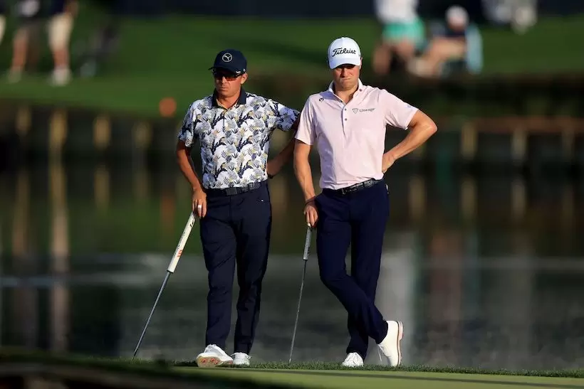 R・ファウラー（左）、J・トーマス（右）