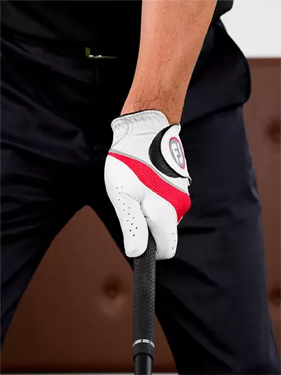 そのくらいかぶせれば軽いストロンググリップとなるが、今はコレがスクエアグリップといってもいい。