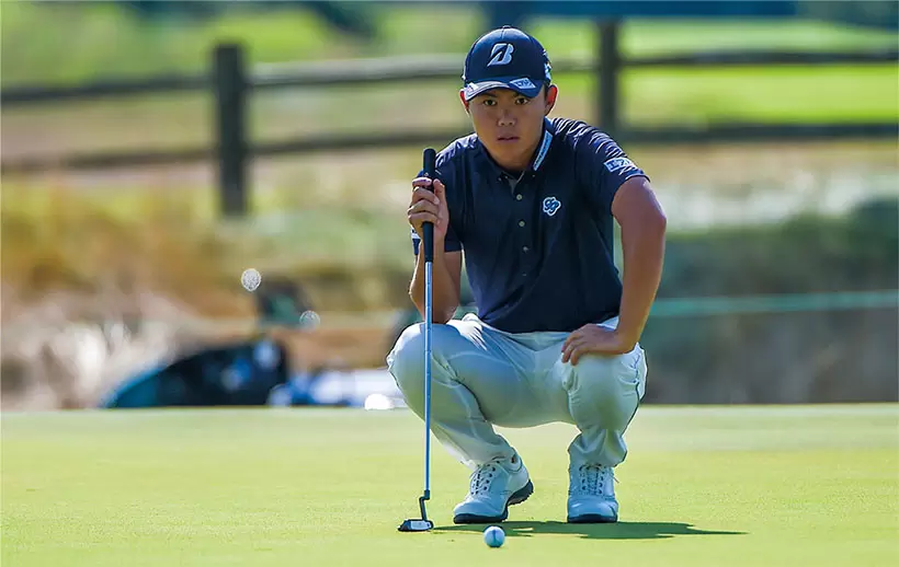 清永教授の指導を受け、パッティングが改善された木下稜介プロ。彼とのカウンセリングがこの問題を解決したい、という教授の心に火をつけた。