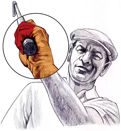 「切り返しで左手の指が多少緩むと、深いタメを作りやすくなります。ホーガンも若い時はそれで飛ばしていましたが、より安定性を求めて左手3本指を締めることを心がけるようになりました」