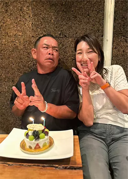 平塚哲二プロ（左）、今季シニア第6戦目「コマツオープン2024」でシニア初優勝！ お祝い写真です（嬉）。