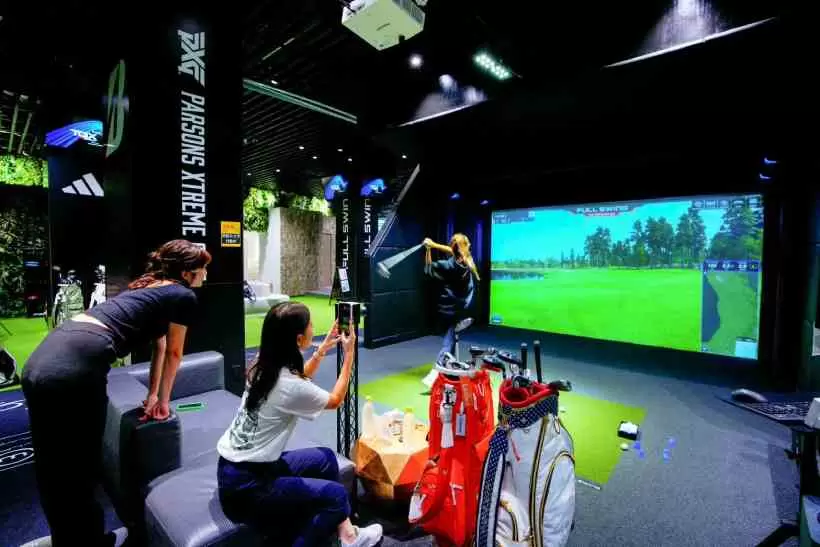 ゴルフ女子,シミュレーションゴルフ