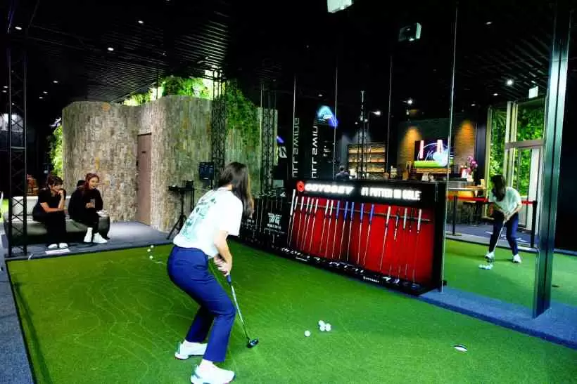 ゴルフ女子,シミュレーションゴルフ