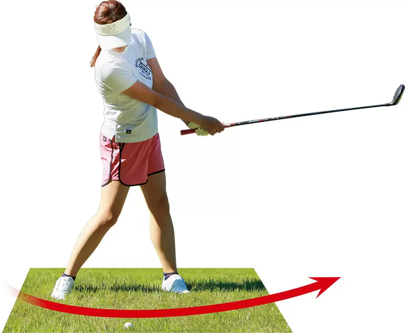 低くティアップしたボールを打つイメージで払い打とう。ミート率がアップし、距離を稼げる。