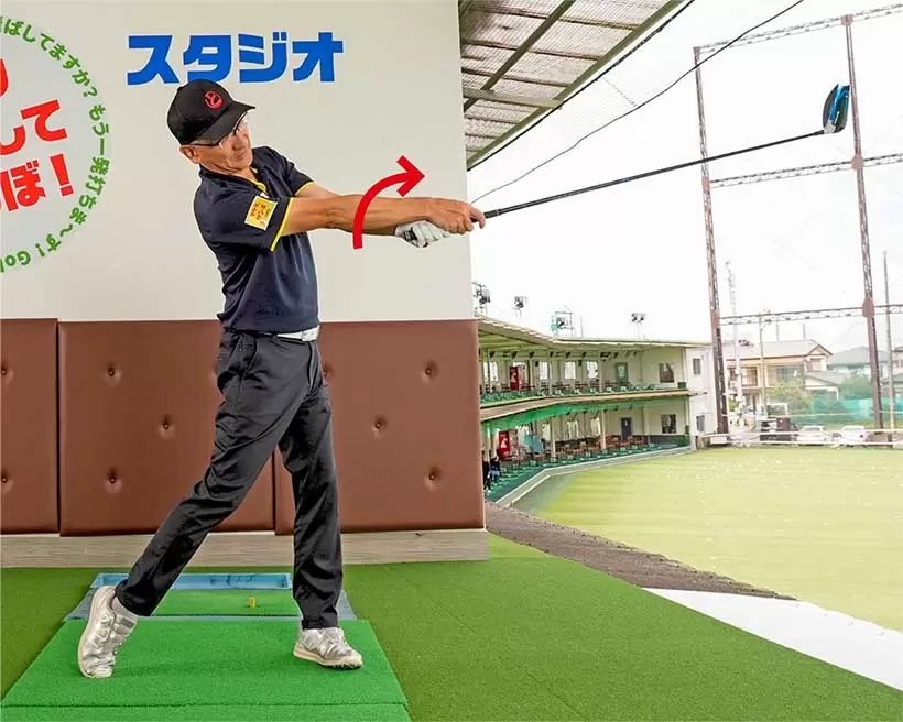 両腕のローテーションを使ってハンマー投げのイメージで振り抜けたら最高。