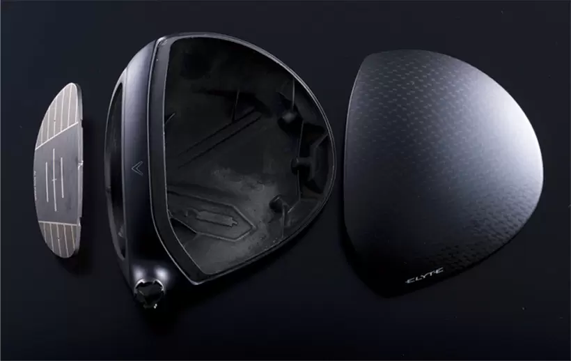 『ELYTE』はキャロウェイらしいスマートな丸型ヘッド。クラウン部分に採用したサーモフォージドカーボンは航空分野、宇宙分野でも採用されている最先端素材。