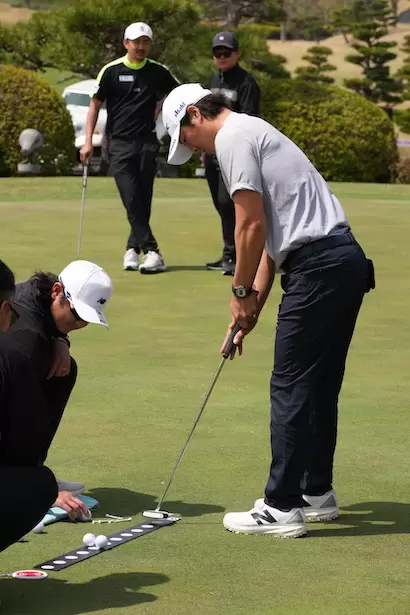 石川遼,練習グリーン,オデッセイ,パター