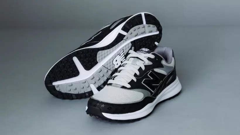 ニューバランス,ゴルフシューズ
