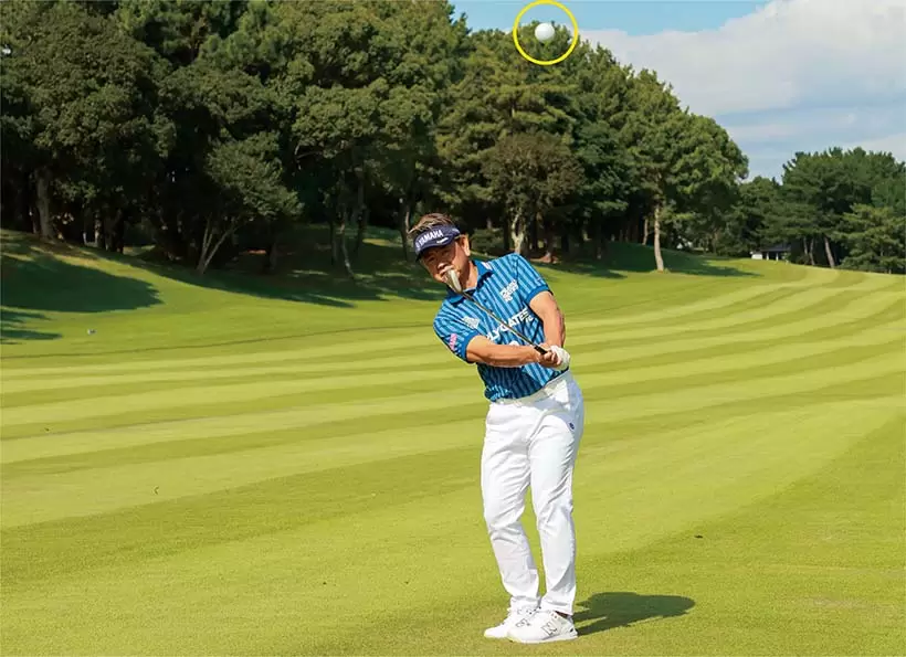 球の落とし場所だけでなく球の高さやスピードをイメージすることが重要。