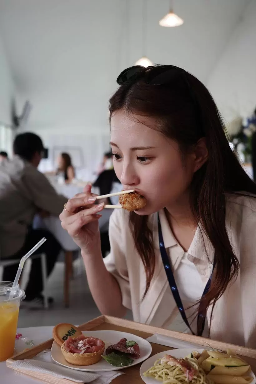 BMW,ゴルフトーナメント,トーナメント取材,ツアー選手権,ラウンジ