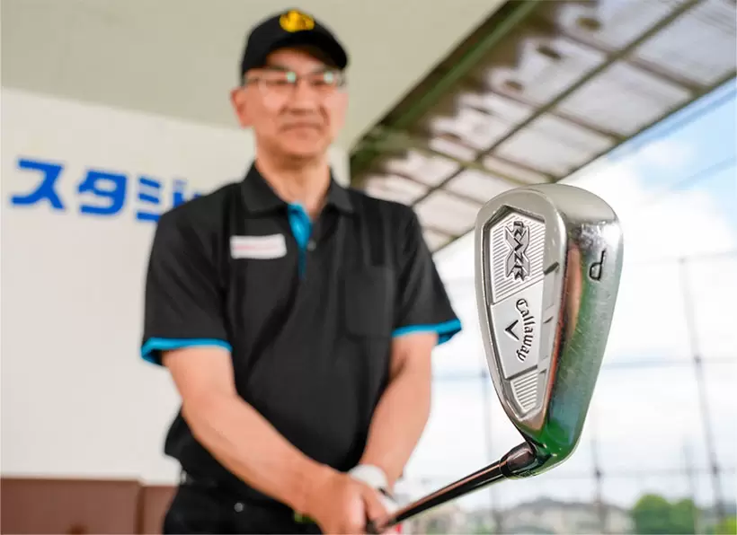 ヘッドアップを根本から直すならPWなどで低い球を打つ練習を多く積もう。