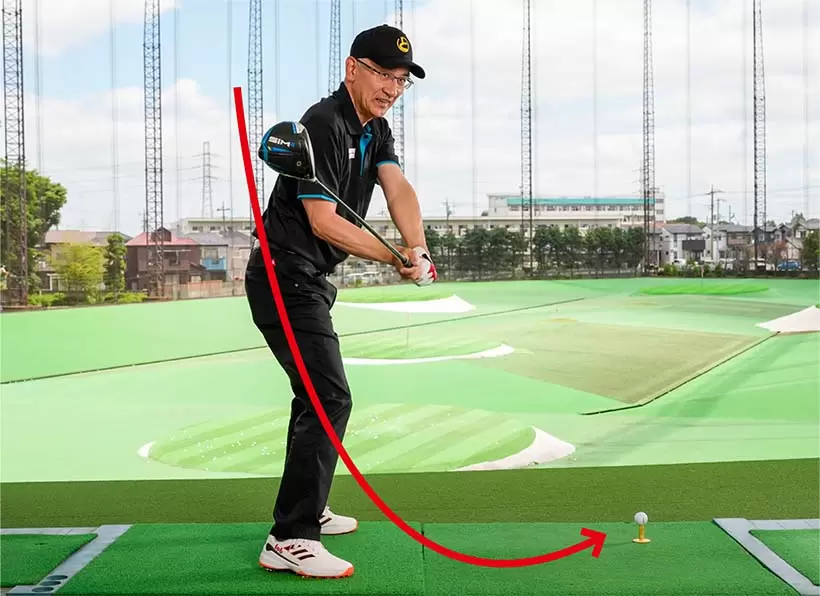 ダウンスイングでクラブがインサイドから適正角度で下り、ミート率がアップ。