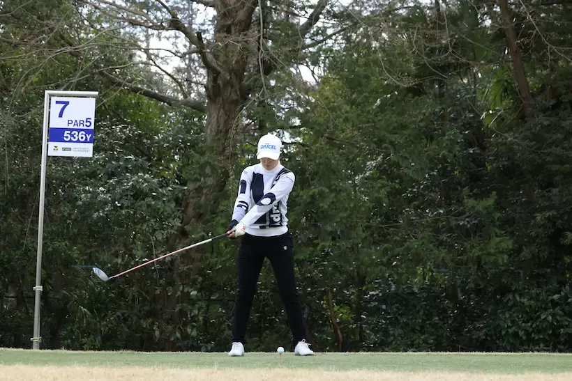 堀琴音,ドライバー,スイング,連続